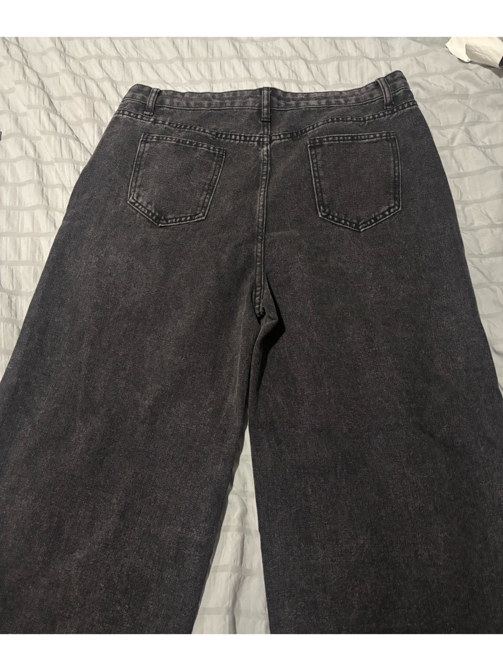 High Waist Wide Leg Jeans - Picture 2 of 3